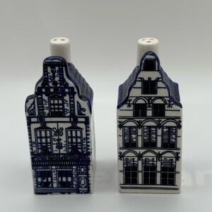 Delft Blue Dutch Hand Painted Canal House Salt & Pepper Shaker Set 4”